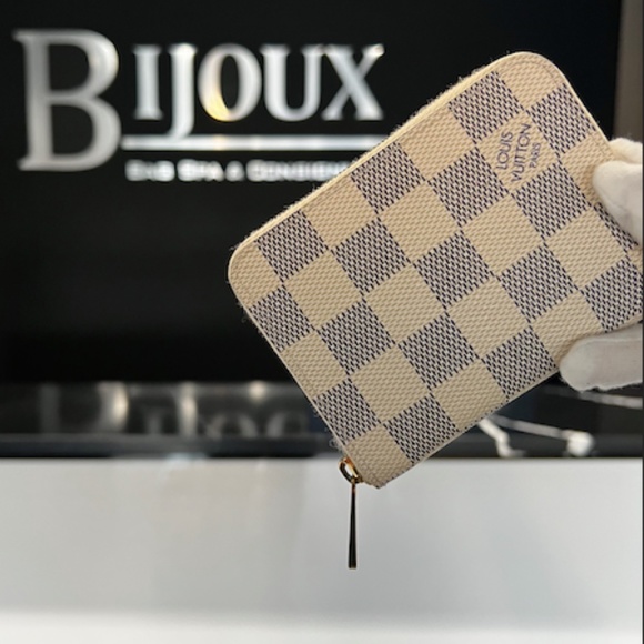Louis Vuitton Handbags - Louis Vuitton Damier Azur Zippy Wallet